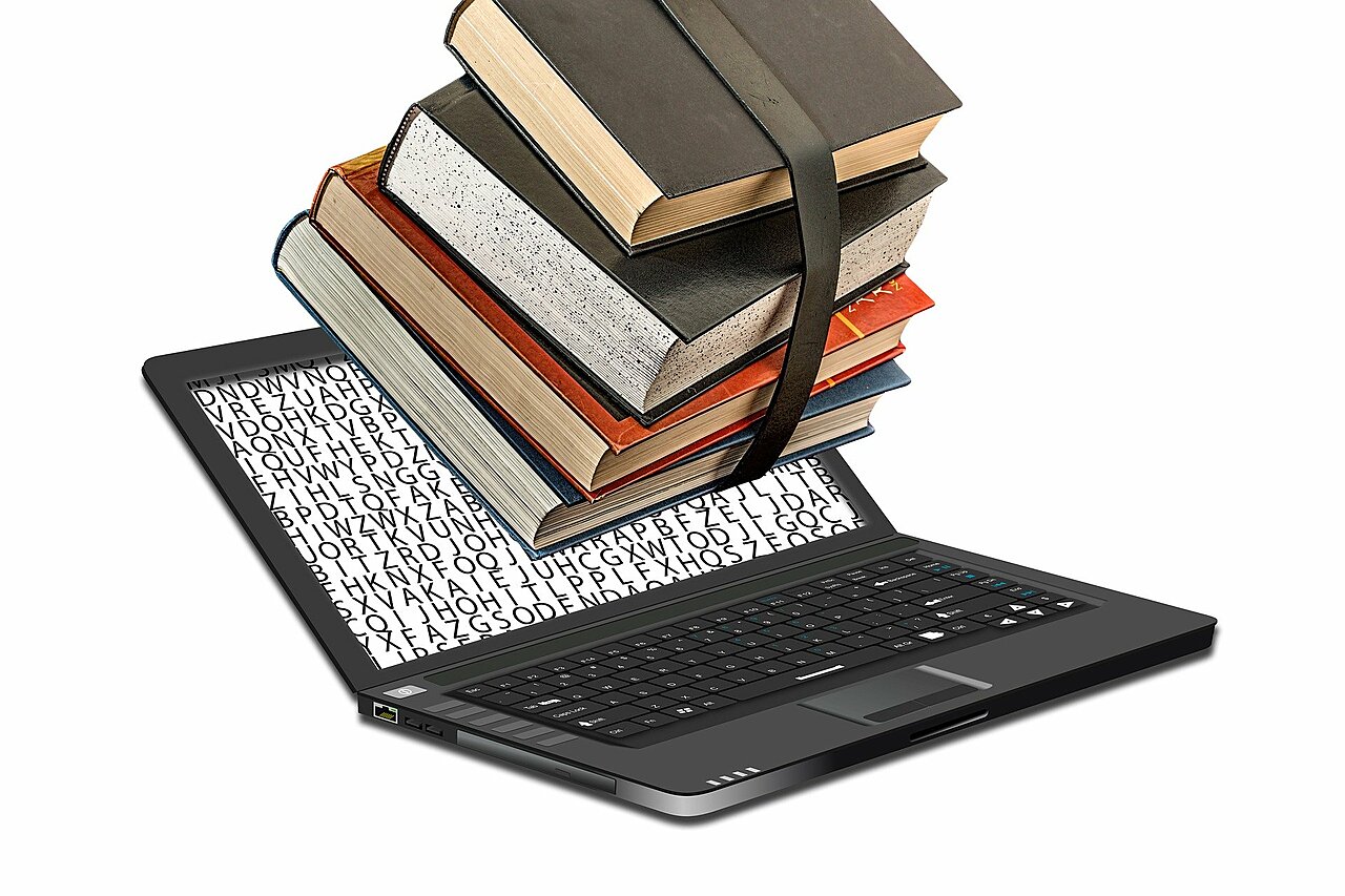 Computer and books / Ordinateur et livres